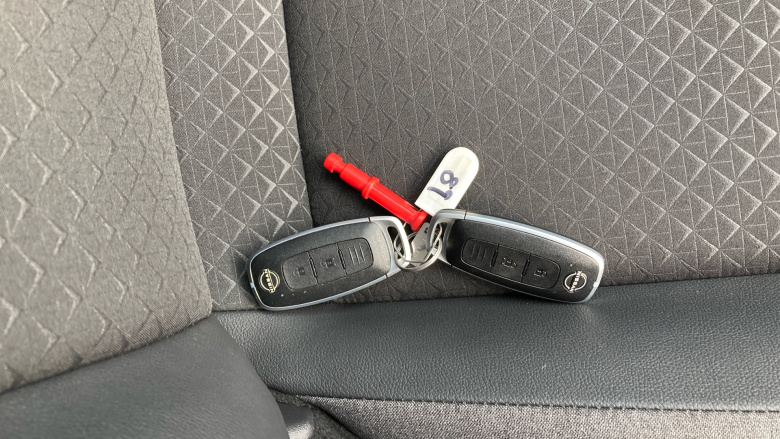 Nissan Juke 1.0 DiG-T N-Connecta 5dr DCT Petrol Hatchback